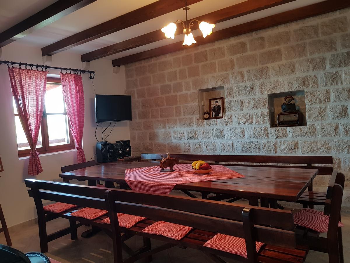 Casa Di Lukovic II Vila Tivat Exterior foto